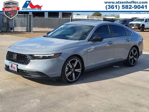 Used 2024 Honda Accord Sport image 3