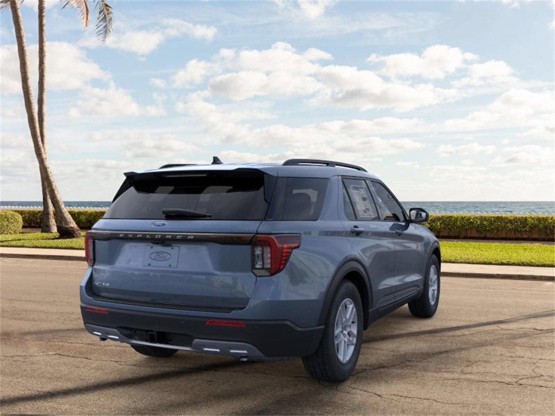 New 2026 Ford Explorer Active w/ Active Comfort Package RWD image 8