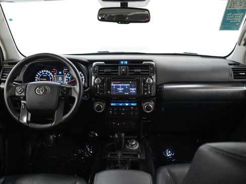 Used 2019 Toyota 4Runner Limited w/ Four Season Floor Mat Package AWD/4WD image 13