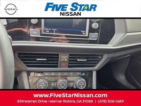 Used 2020 Volkswagen Jetta SE FWD image 20