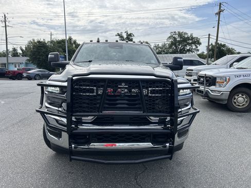 Used 2025 RAM 3500 Big Horn AWD/4WD image 2