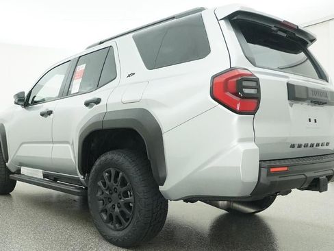New 2026 Toyota 4Runner SR5 AWD/4WD image 54