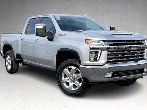 Used 2022 Chevrolet Silverado 2500 LTZ image 2