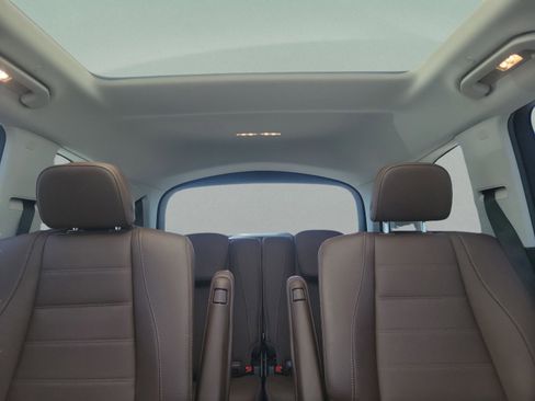 Used 2024 Mercedes-Benz GLS 450 4MATIC image 28