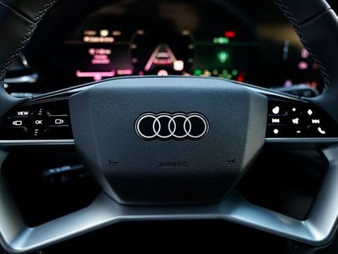 New 2025 Audi Q5 Premium image 33