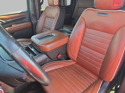 Certified 2023 GMC Yukon XL Denali Ultimate AWD/4WD image 17
