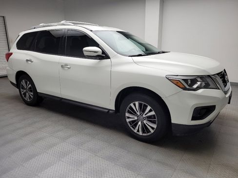 Used 2018 Nissan Pathfinder SV AWD/4WD image 11