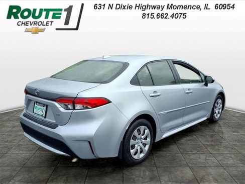Used 2021 Toyota Corolla LE FWD image 4