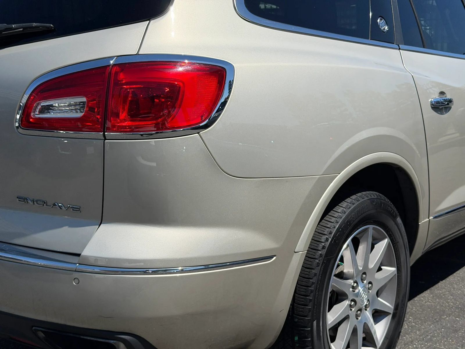 Used 2016 Buick Enclave Leather w/ Trailering Package FWD image 20