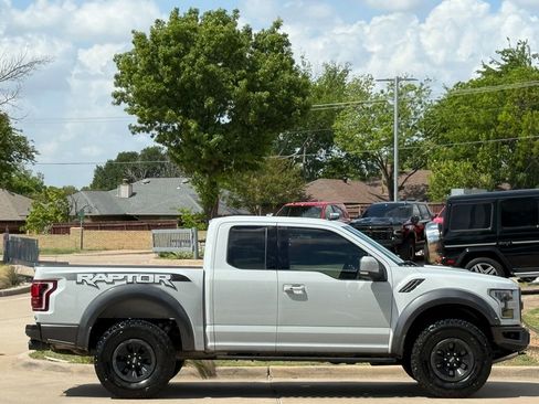 Used 2017 Ford F150 Raptor w/ Equipment Group 802A Luxury image 4