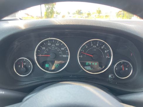 Used 2015 Jeep Wrangler Unlimited Sport w/ Quick Order Package 24S AWD/4WD image 18