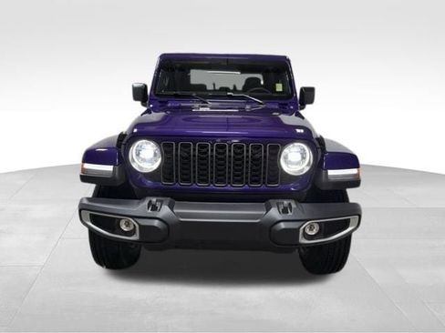 New 2026 Jeep Gladiator Sahara image 3