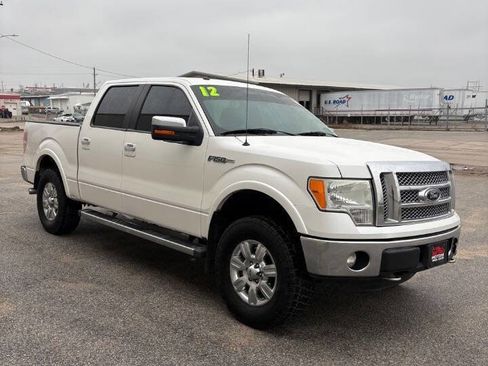 Used 2012 Ford F150 Lariat w/ Lariat Chrome Pkg image 2