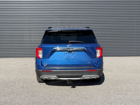 Used 2023 Ford Explorer XLT w/ Equipment Group 202A image 10