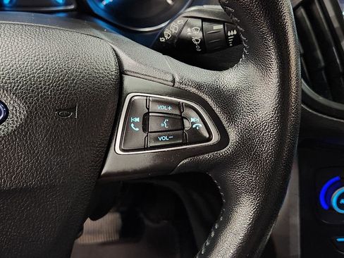 Used 2019 Ford Escape SEL image 48