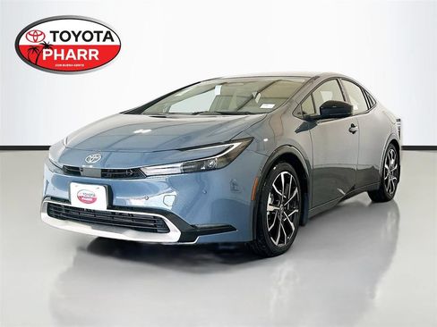 New 2026 Toyota Prius Plug-In Hybrid FWD image 1