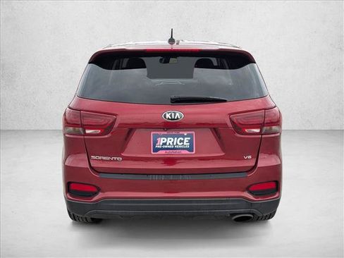 Used 2020 Kia Sorento LX image 7