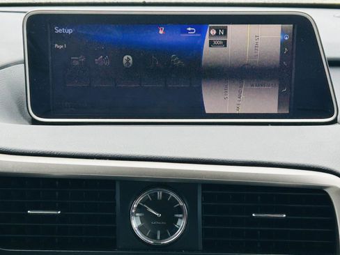 Used 2019 Lexus RX 450h AWD image 22