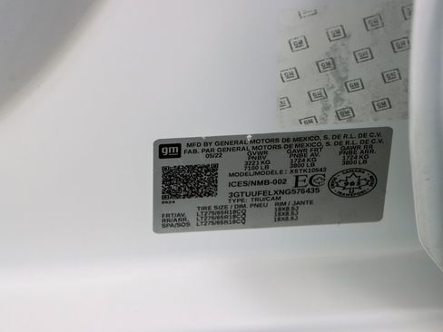 Used 2022 GMC Sierra 1500 AT4X AWD/4WD image 36