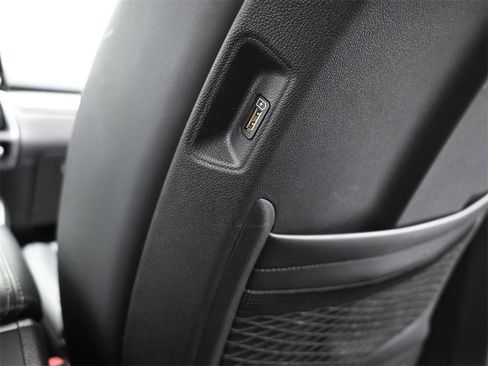 Certified 2023 Kia Sorento EX image 15