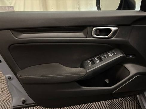 Used 2023 Honda Civic Sport image 9