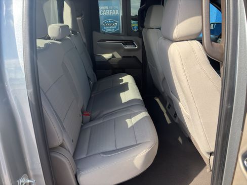 Used 2023 GMC Sierra 1500 SLE w/ Enhanced Capability Package AWD/4WD image 12