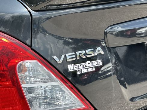 Used 2017 Nissan Versa FWD image 10