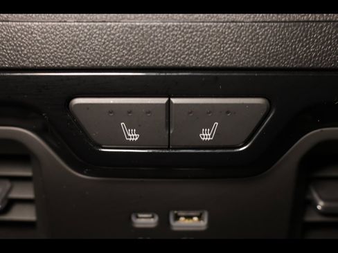 Used 2024 GMC Sierra 2500 AT4 w/ Technology Package image 34