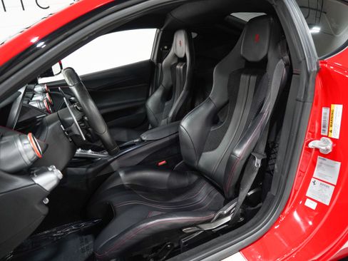 Used 2019 Ferrari 812 Superfast RWD image 9