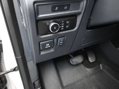 Used 2023 Ford Expedition Limited RWD image 13