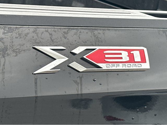 Used 2025 GMC Sierra 1500 Elevation w/ X31 Off-Road Package AWD/4WD image 4