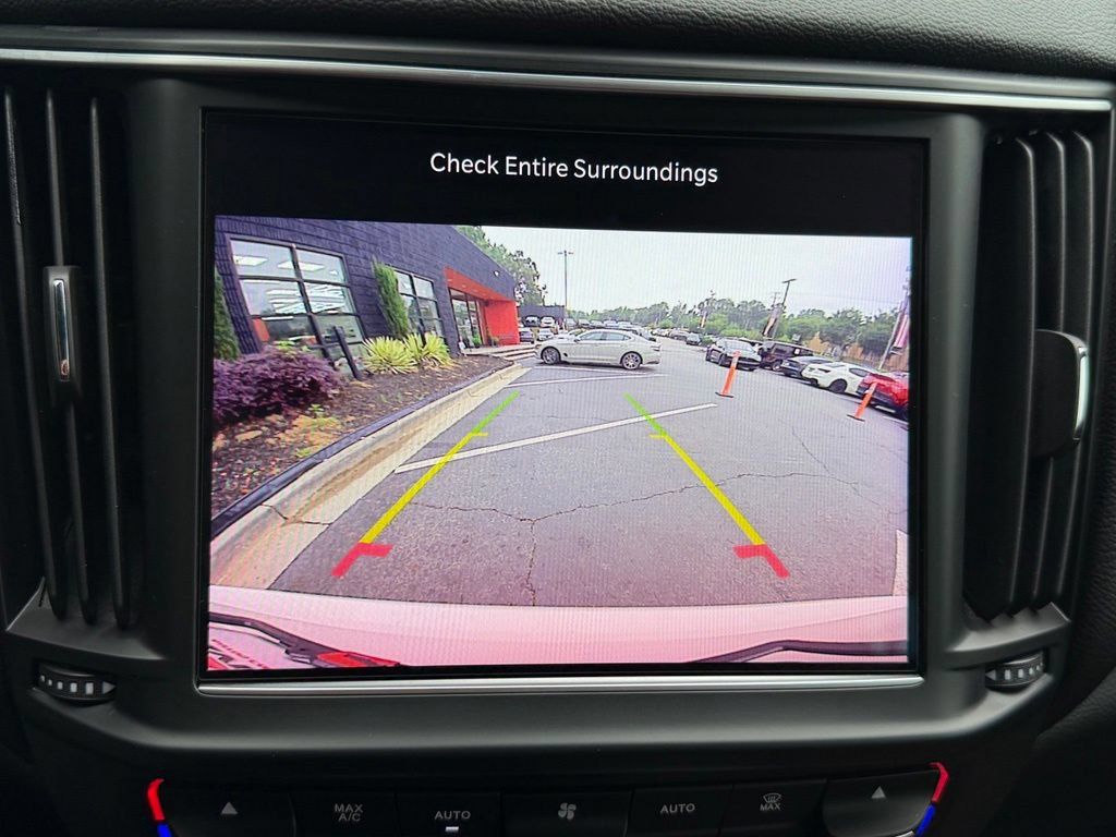 Used 2022 Maserati Levante GT AWD/4WD image 54