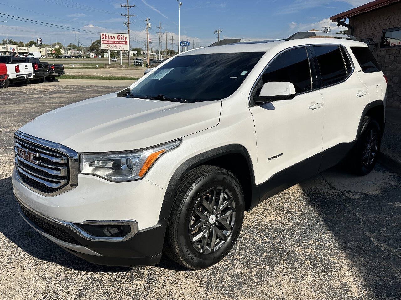 Used 2018 GMC Acadia SLT FWD image 4