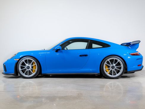 Used 2018 Porsche 911 GT3 RWD image 8