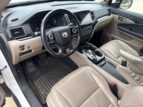 Used 2022 Honda Pilot Touring image 21