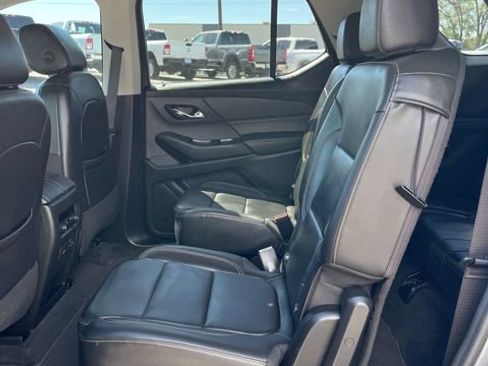 Used 2021 Chevrolet Traverse LT w/ LT Premium Package AWD/4WD image 33