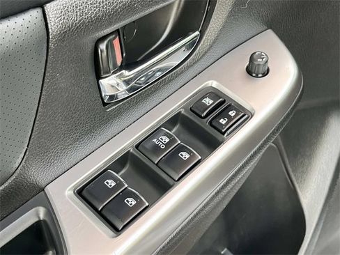Used 2016 Subaru Crosstrek 2.0i Limited image 28