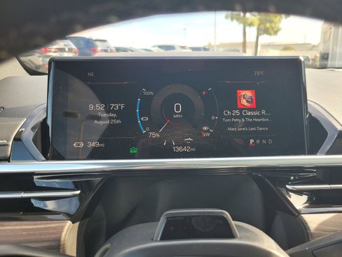 Used 2025 GMC Sierra EV Denali AWD/4WD image 26