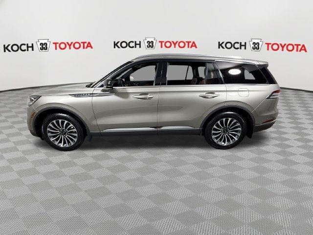 Used 2023 Lincoln Aviator Reserve w/ Equipment Group 201A AWD/4WD image 4
