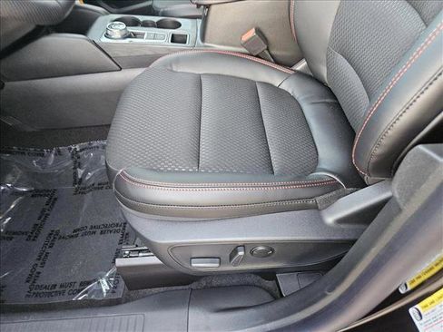 New 2025 Ford Escape ST-Line w/ Equipment Group 301A image 4