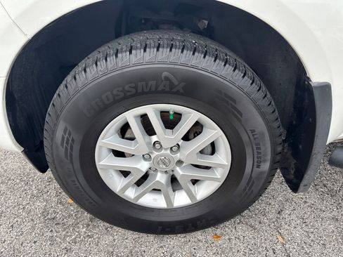 Used 2018 Nissan Frontier SV image 13