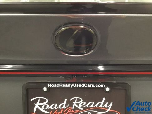 Used 2023 Lexus IS 500 RWD image 13