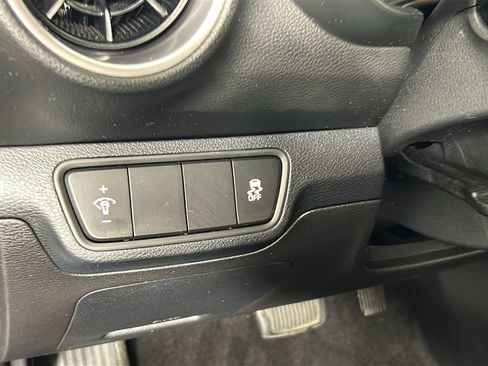 Used 2022 Kia Forte LXS FWD image 23