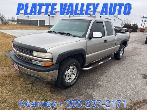 Used 2001 Chevrolet Silverado 1500 LS w/ Off-Road Chassis Pkg AWD/4WD image 1
