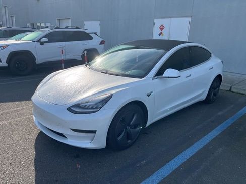 Used 2020 Tesla Model 3 Long Range image 1