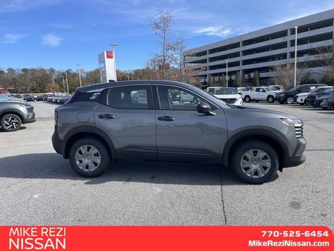 New 2026 Nissan Kicks S image 2