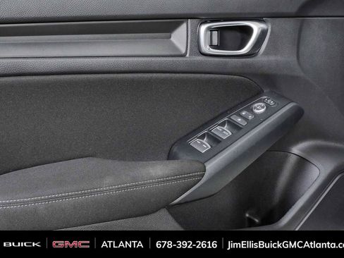 Used 2025 Honda Civic Sport image 6