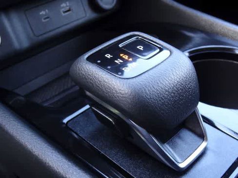 Used 2023 Nissan Rogue SV image 32