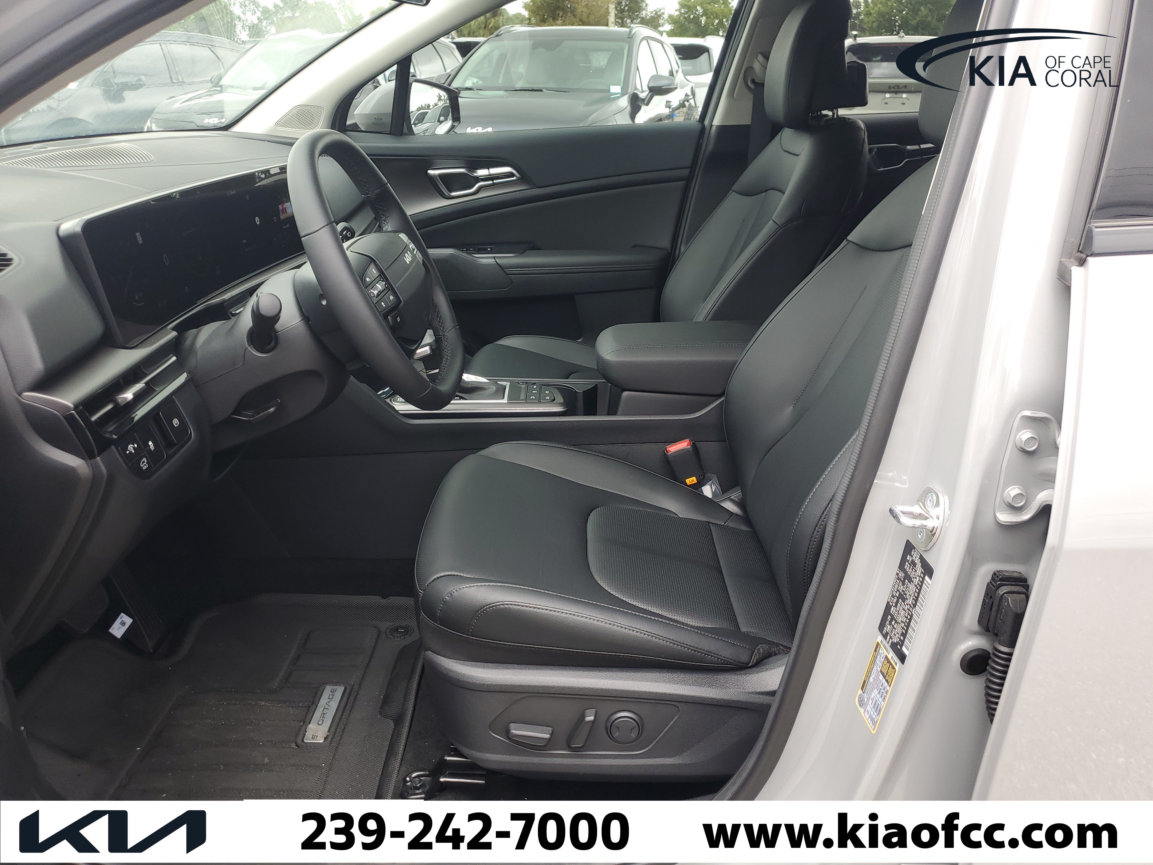 New 2026 Kia Sportage SX FWD image 17