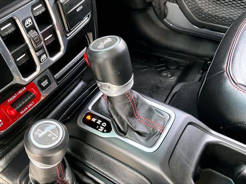 Used 2020 Jeep Wrangler Unlimited Rubicon w/ Quick Order Package 28Y Recon image 15